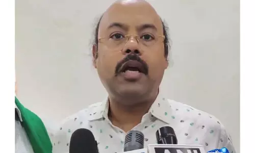 कर्नाटक मंत्री यतिंद्र सिद्धारमैया ने LPG कीमत वृद्धि पर BJP सरकार को घेरा कर्नाटक मंत्री यतिंद्र सिद्धारमैया ने LPG कीमत वृद्धि पर BJP सरकार को घेरा