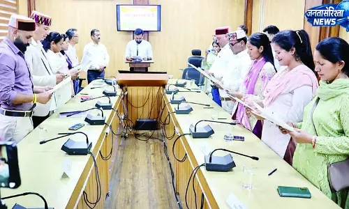 जिला परिषद-बीडीसी सदस्यों ने ली शपथ