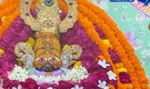 खाटू श्यामजी मंदिर: हर दिन श्रद्धालुओं से भरा श्रद्धास्थल खाटू श्यामजी मंदिर: हर दिन श्रद्धालुओं से भरा श्रद्धास्थल