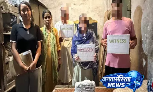 Assam: नागांव में एंटी-ड्रग ऑपरेशन, बुजुर्ग महिला 1 किलो गांजे के साथ गिरफ्तार Assam: नागांव में एंटी-ड्रग ऑपरेशन, बुजुर्ग महिला 1 किलो गांजे के साथ गिरफ्तार