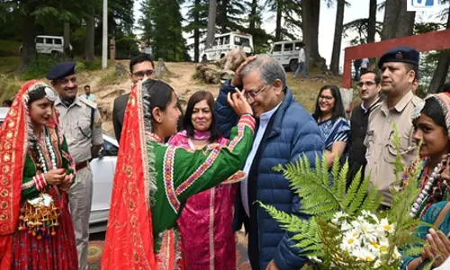 हिमाचल: मुख्य चुनाव आयुक्त ज्ञानेश कुमार ने युवा मतदाताओं और चुनाव कर्मियों से की बातचीत हिमाचल: मुख्य चुनाव आयुक्त ज्ञानेश कुमार ने युवा मतदाताओं और चुनाव कर्मियों से की बातचीत