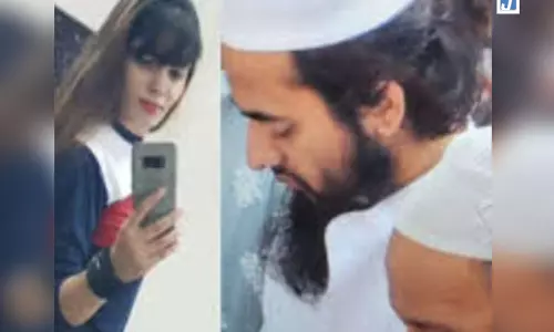 करोड़पति कारोबारी के बेटे आयुष मलिक का धर्मांतरण, प्रेम जाल और ब्लैकमेलिंग का आरोप करोड़पति कारोबारी के बेटे आयुष मलिक का धर्मांतरण, प्रेम जाल और ब्लैकमेलिंग का आरोप