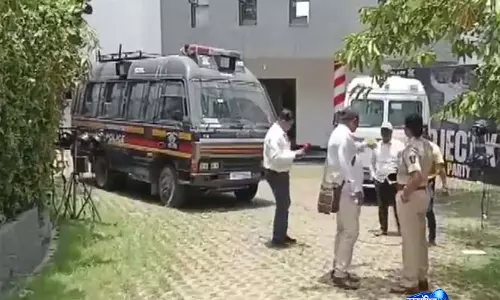Crime Branch ने तुलापुर में रेव पार्टी पर छापा मारा, 156 लोगों को हिरासत में लिया