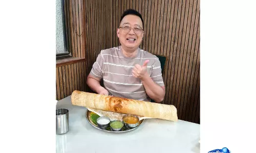 Singapore के हाई कमिश्नर साइमन वोंग ने तमिलनाडु में डोसा का लिया आनंद, आर्थिक सहयोग पर भी हुई चर्चा