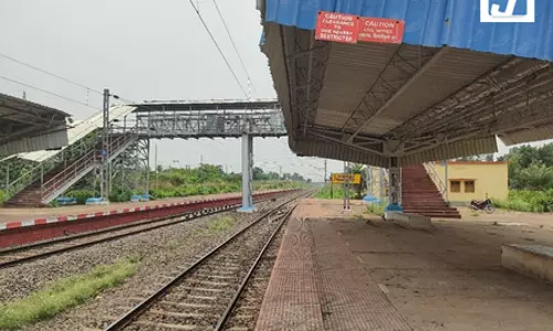 दुमका स्टेशन को मिलेगी कोयले की धूल और शोर से मुक्ति, न्यू मदनपुर बनेगा नया माल ढुलाई केंद्र दुमका स्टेशन को मिलेगी कोयले की धूल और शोर से मुक्ति, न्यू मदनपुर बनेगा नया माल ढुलाई केंद्र