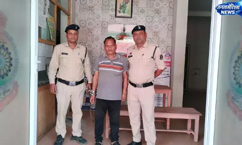 जमीन धोखाधड़ी का फरार आरोपी गिरफ्तार, फर्जी दस्तावेज से बिक्री का मामला जमीन धोखाधड़ी का फरार आरोपी गिरफ्तार, फर्जी दस्तावेज से बिक्री का मामला