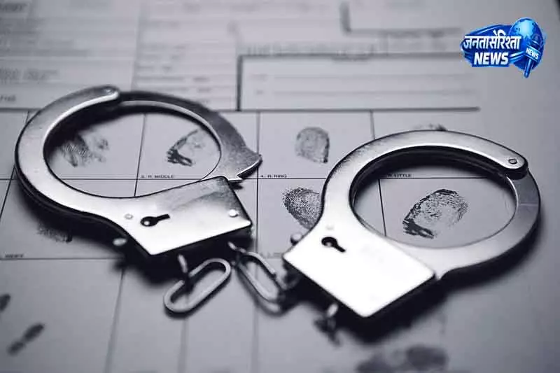 भाऊ गैंग के तीन शार्पशूटर Delhi पुलिस की गिरफ्त में भाऊ गैंग के तीन शार्पशूटर Delhi पुलिस की गिरफ्त में