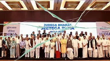चार राज्यों में चुनावी बदलाव के बीच Tamil Nadu में गठबंधन सरकार की वापसी