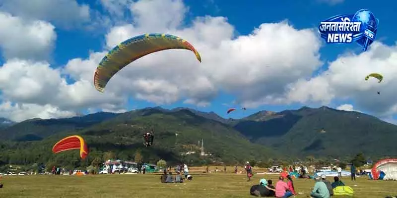 Himachal: रिकॉर्ड पैराग्लाइडिंग उड़ानों से बीर बिलिंग में पर्यटन में उछाल