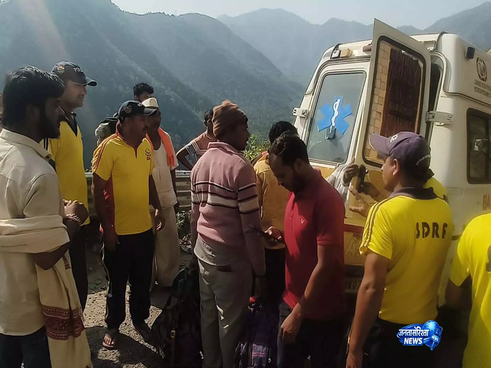Uttarakhand: कौड़ियाला के पास बस पलटी, 8 यात्री मामूली रूप से घायल Uttarakhand: कौड़ियाला के पास बस पलटी, 8 यात्री मामूली रूप से घायल