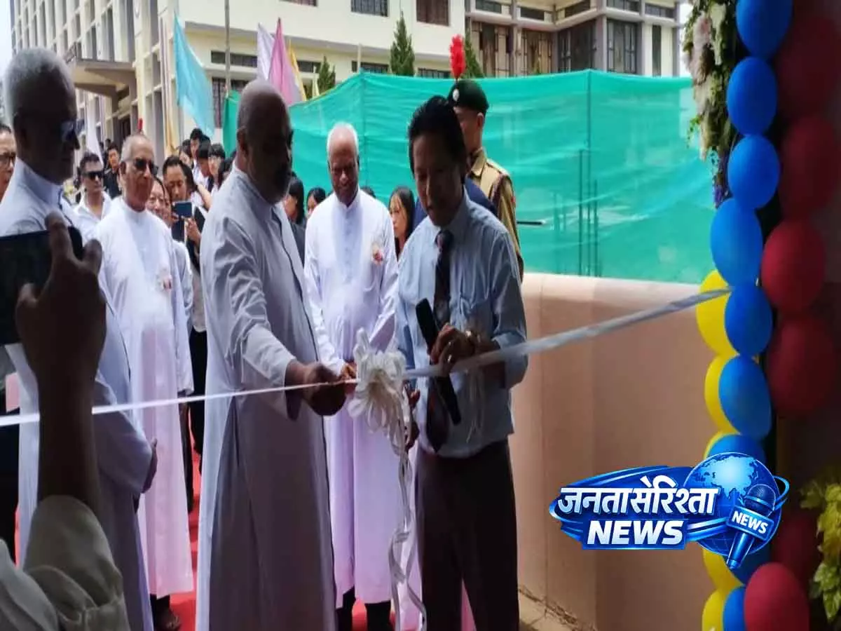 किकॉन ने स्टूडेंट्स से कहा, टेक्नोलॉजी और परंपरा में संतुलन बनाए रखें किकॉन ने स्टूडेंट्स से कहा, टेक्नोलॉजी और परंपरा में संतुलन बनाए रखें
