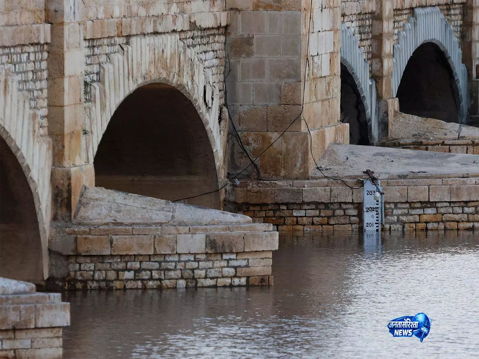 आर्थिक नरसंहार: Sukkur Barrage में गंभीर जल संकट से पाकिस्तान की खरीफ फसलों को खतरा आर्थिक नरसंहार: Sukkur Barrage में गंभीर जल संकट से पाकिस्तान की खरीफ फसलों को खतरा
