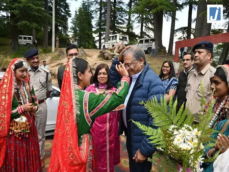 हिमाचल: मुख्य चुनाव आयुक्त ज्ञानेश कुमार ने युवा मतदाताओं और चुनाव कर्मियों से की बातचीत