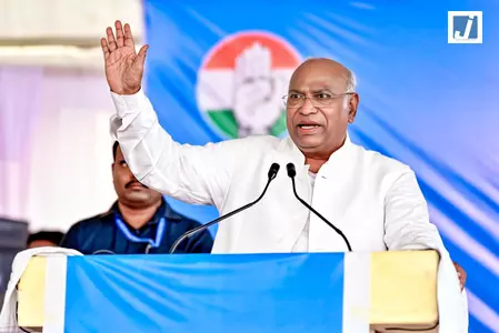 इंडिया ब्लॉक की अहम बैठक में 23 दलों के शामिल होने की संभावना, कई बड़े नेता रहेंगे मौजूद इंडिया ब्लॉक की अहम बैठक में 23 दलों के शामिल होने की संभावना, कई बड़े नेता रहेंगे मौजूद