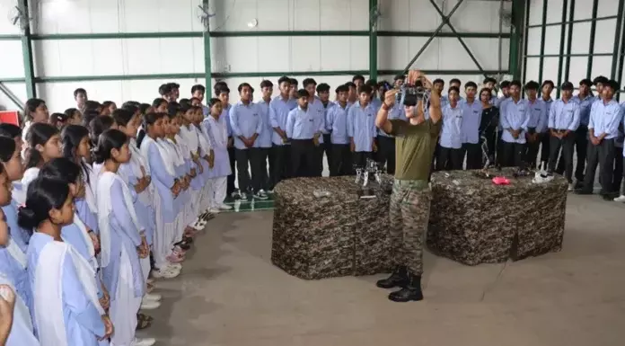 Tezu में कहानीकारों ने अमर चित्र कथा की कहानियों को किया जीवंत Tezu में कहानीकारों ने अमर चित्र कथा की कहानियों को किया जीवंत