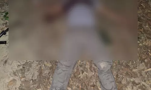 कॉन्ट्रैक्ट किलर को पुलिस ने मार गिराया, STF की बड़ी कार्रवाई कॉन्ट्रैक्ट किलर को पुलिस ने मार गिराया, STF की बड़ी कार्रवाई