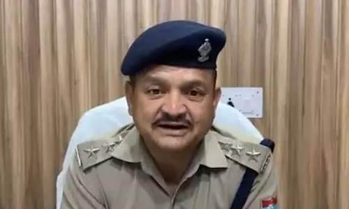 चारधाम यात्रा और टूरिस्टों की बढ़ती संख्या से ऋषिकेश में भारी ट्रैफिक, प्रशासन अलर्ट चारधाम यात्रा और टूरिस्टों की बढ़ती संख्या से ऋषिकेश में भारी ट्रैफिक, प्रशासन अलर्ट