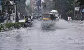 Andhra: सीमा पर भारी बारिश, अगले दो दिनों में आंध्र प्रदेश में लू चलेगी Andhra: सीमा पर भारी बारिश, अगले दो दिनों में आंध्र प्रदेश में लू चलेगी