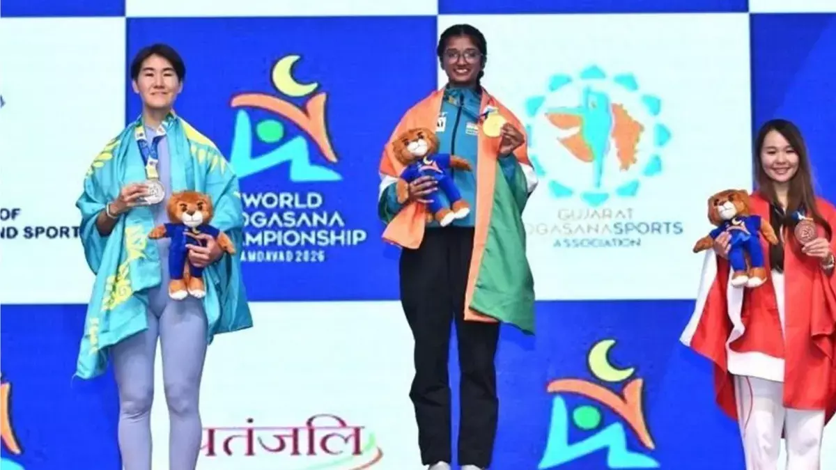 गुजरात की हीना राजगोर ने वर्ल्ड योगासन चैंपियनशिप के दूसरे दिन भारत को गोल्ड मेडल दिलाया गुजरात की हीना राजगोर ने वर्ल्ड योगासन चैंपियनशिप के दूसरे दिन भारत को गोल्ड मेडल दिलाया