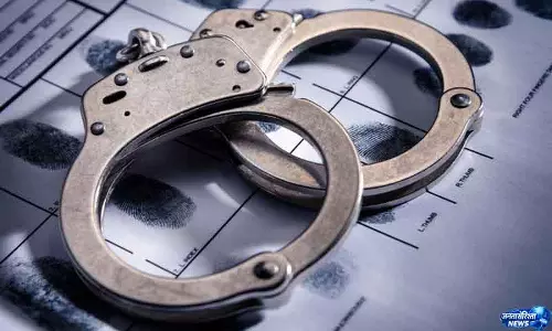 Haryana में शराब व्यापारी से जबरन वसूली करने वाला व्यक्ति गिरफ्तार Haryana में शराब व्यापारी से जबरन वसूली करने वाला व्यक्ति गिरफ्तार