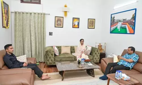 टीएमसी में संकट के बीच इंडिया ब्लॉक की बैठक में ममता और अभिषेक बनर्जी होंगे शामिल