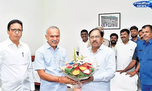 Deputy CM जी. परमेश्वर ने सरकारी एडवर्टाइजमेंट से फोटो गायब होने पर दिया जवाब Deputy CM जी. परमेश्वर ने सरकारी एडवर्टाइजमेंट से फोटो गायब होने पर दिया जवाब