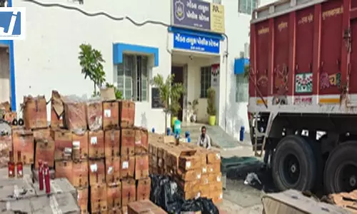 1.51 करोड़ की शराब जब्त, ट्रक ड्राइवर गिरफ्तार 1.51 करोड़ की शराब जब्त, ट्रक ड्राइवर गिरफ्तार