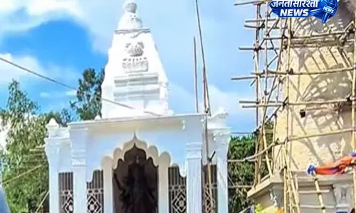 Bangladesh में ऐतिहासिक हिंदू मंदिर पर खतरे की चेतावनी Bangladesh में ऐतिहासिक हिंदू मंदिर पर खतरे की चेतावनी