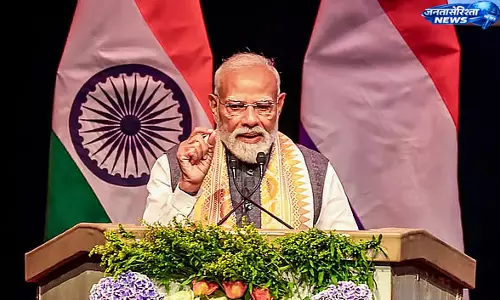 PM Modi ने पूरे किए 12 साल: गरीबों और वंचितों के विकास पर जोर