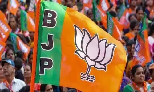 Jammu : विकास और भेदभाव के मुद्दों पर उमर सरकार को घेरने की रणनीति बनाएगी भाजपा Jammu : विकास और भेदभाव के मुद्दों पर उमर सरकार को घेरने की रणनीति बनाएगी भाजपा