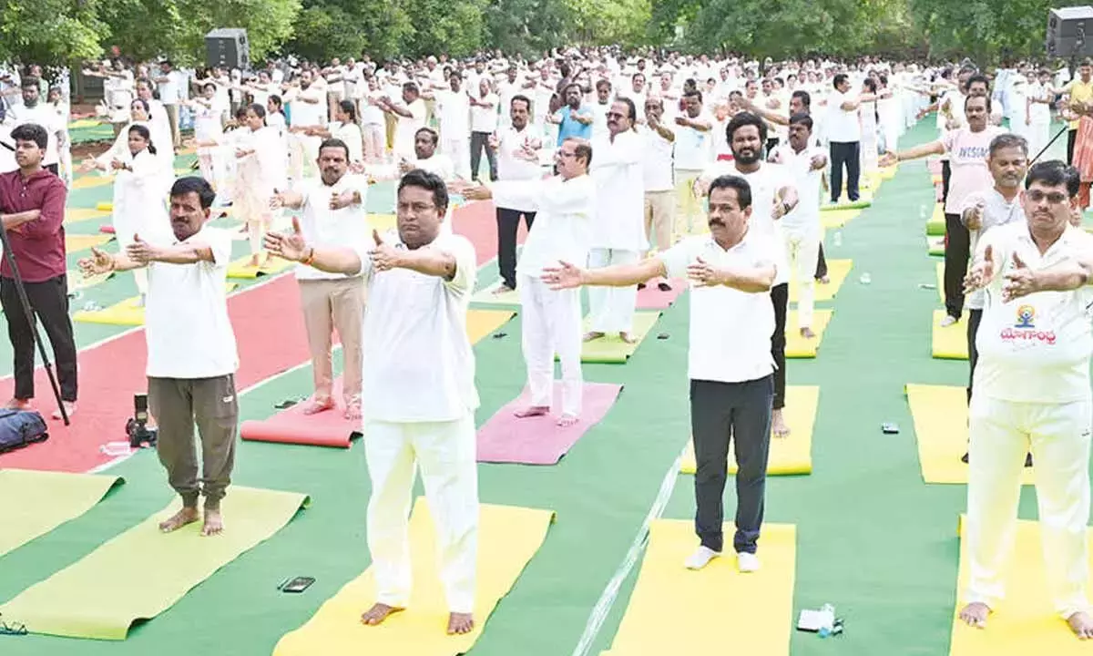 Andhra: तिरुपति, चित्तूर ने अंतर्राष्ट्रीय योग दिवस की तैयारियां तेज कर दी हैं