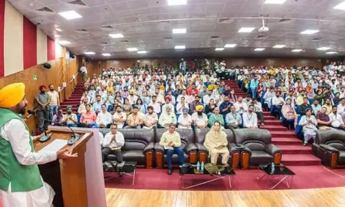 CM भगवंत मान ने नीट परीक्षा को लेकर केंद्र सरकार पर साधा निशाना CM भगवंत मान ने नीट परीक्षा को लेकर केंद्र सरकार पर साधा निशाना
