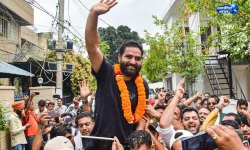 Jammu राजनीतिक दौरे को लेकर आप विधायक का प्रशासन से विवाद Jammu राजनीतिक दौरे को लेकर आप विधायक का प्रशासन से विवाद
