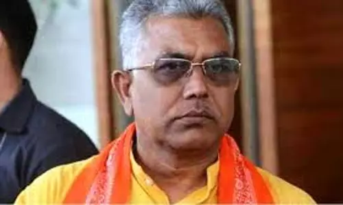 Kolkata: इंडी गठबंधन पर दिलीप घोष का तीखा हमला Kolkata: इंडी गठबंधन पर दिलीप घोष का तीखा हमला