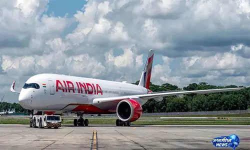 IGI एयरपोर्ट पर अचानक चली तेज़ हवाओं से एयर इंडिया के 3 विमानों को नुकसान पहुँचा IGI एयरपोर्ट पर अचानक चली तेज़ हवाओं से एयर इंडिया के 3 विमानों को नुकसान पहुँचा