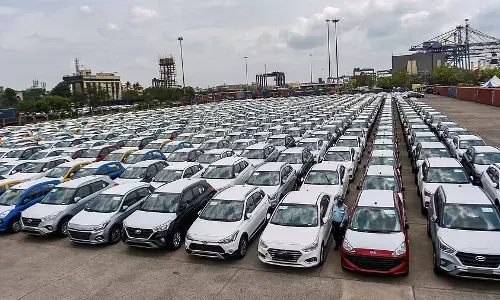 May में ऑटोमोबाइल रिटेल बिक्री में साल-दर-साल 9.55% की बढ़ोतरी May में ऑटोमोबाइल रिटेल बिक्री में साल-दर-साल 9.55% की बढ़ोतरी