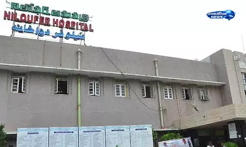 निलोफर अस्पताल में जूनियर डॉक्टर पर हमले के बाद PG डॉक्टरों का विरोध प्रदर्शन