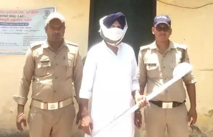 Haridwar: हत्या के प्रयास केस में मुख्य आरोपी पकड़ा गया, अन्य की तलाश जारी Haridwar: हत्या के प्रयास केस में मुख्य आरोपी पकड़ा गया, अन्य की तलाश जारी