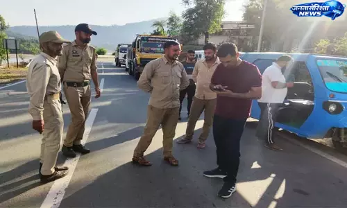राजौरी–पुंछ हाईवे पर MVD का सख्त अभियान, 96 वाहनों की जांच में 16 चालान और 3 वाहन जब्त
