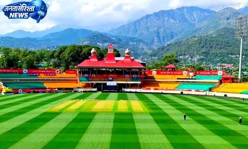 धर्मशाला वनडे का क्रेज, दो हजार की टिकट लगभग खत्म धर्मशाला वनडे का क्रेज, दो हजार की टिकट लगभग खत्म