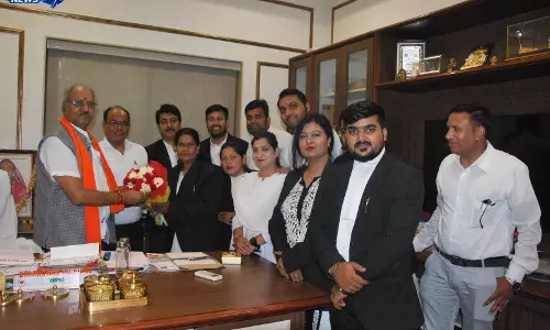 रायपुर अधिवक्ता संघ के नवनिर्वाचित पदाधिकारियों ने सांसद बृजमोहन अग्रवाल से की सौजन्य भेंट