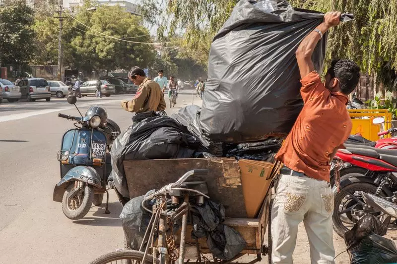 गुरुग्राम के लोगों को कचरा उठाने के लिए सैनिटेशन टैक्स देना होगा गुरुग्राम के लोगों को कचरा उठाने के लिए सैनिटेशन टैक्स देना होगा
