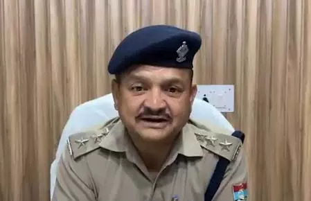 चारधाम यात्रा और टूरिस्टों की बढ़ती संख्या से ऋषिकेश में भारी ट्रैफिक, प्रशासन अलर्ट चारधाम यात्रा और टूरिस्टों की बढ़ती संख्या से ऋषिकेश में भारी ट्रैफिक, प्रशासन अलर्ट