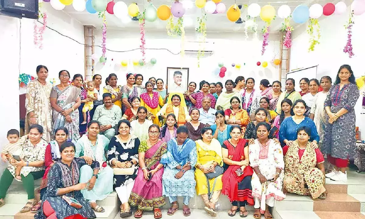 Andhra: डेफ विमेंस फाउंडेशन ने नई एग्जीक्यूटिव कमेटी का चुनाव किया Andhra: डेफ विमेंस फाउंडेशन ने नई एग्जीक्यूटिव कमेटी का चुनाव किया