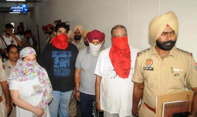 Amritsar NRI मर्डर केस में बेटी ने मांगी मौत की सज़ा Amritsar NRI मर्डर केस में बेटी ने मांगी मौत की सज़ा