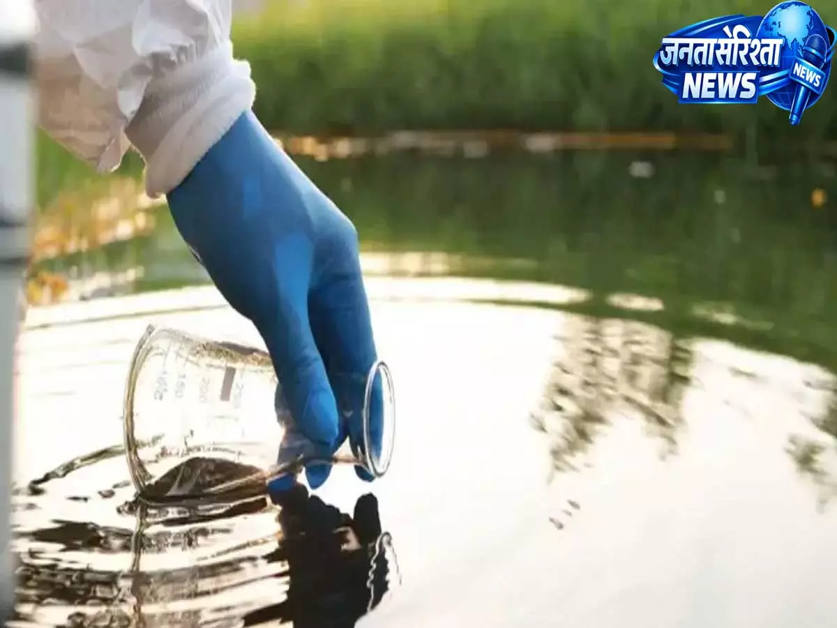 MP के गुना में हड़कंप: दूषित पानी के शक में एक दर्जन से अधिक बच्चे अस्पताल में भर्ती MP के गुना में हड़कंप: दूषित पानी के शक में एक दर्जन से अधिक बच्चे अस्पताल में भर्ती