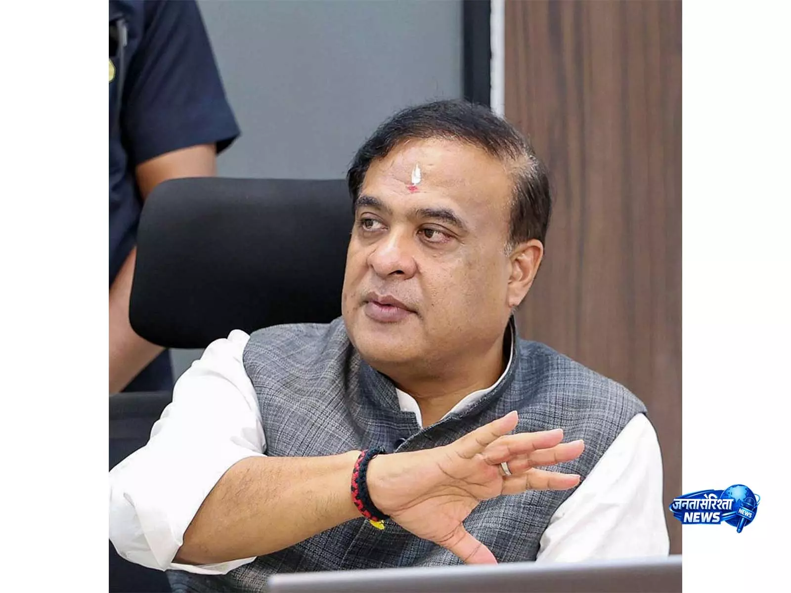 असम के CM हिमंत बिस्वा सरमा ने नए मंत्रिपरिषद के लिए विभागों का किया आवंटन असम के CM हिमंत बिस्वा सरमा ने नए मंत्रिपरिषद के लिए विभागों का किया आवंटन