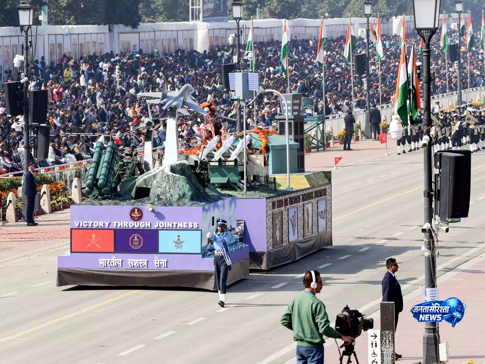 SIPRI रिपोर्ट: भारत के परमाणु हथियार 190 के करीब, रक्षा खर्च 92.1 अरब डॉलर SIPRI रिपोर्ट: भारत के परमाणु हथियार 190 के करीब, रक्षा खर्च 92.1 अरब डॉलर