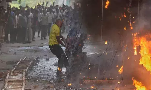 Delhi होटल अग्निकांड की जांच में बड़े खुलासे Delhi होटल अग्निकांड की जांच में बड़े खुलासे