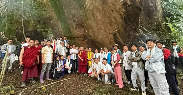 Arunachal: गुरु तुल्कु रिनपोछे ने अपने पूर्ववर्ती के आश्रम का दौरा किया